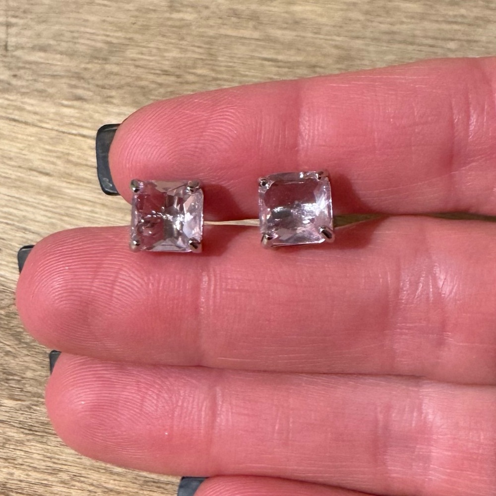 NWT Pink Square Stud Earrings - Picture 2 of 4
